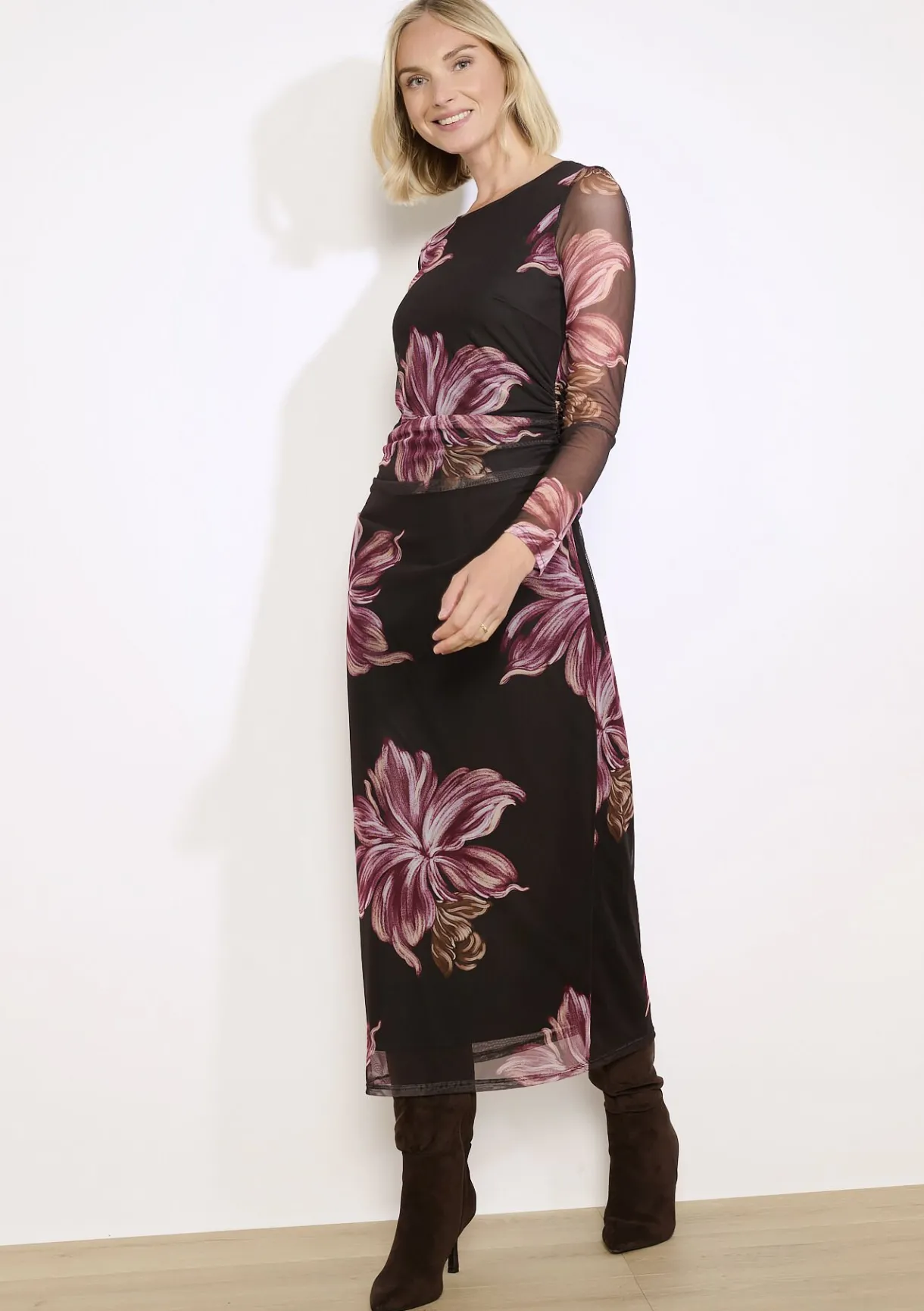 LolaLiza Bodyconjurk met bloemenprint- Jurken