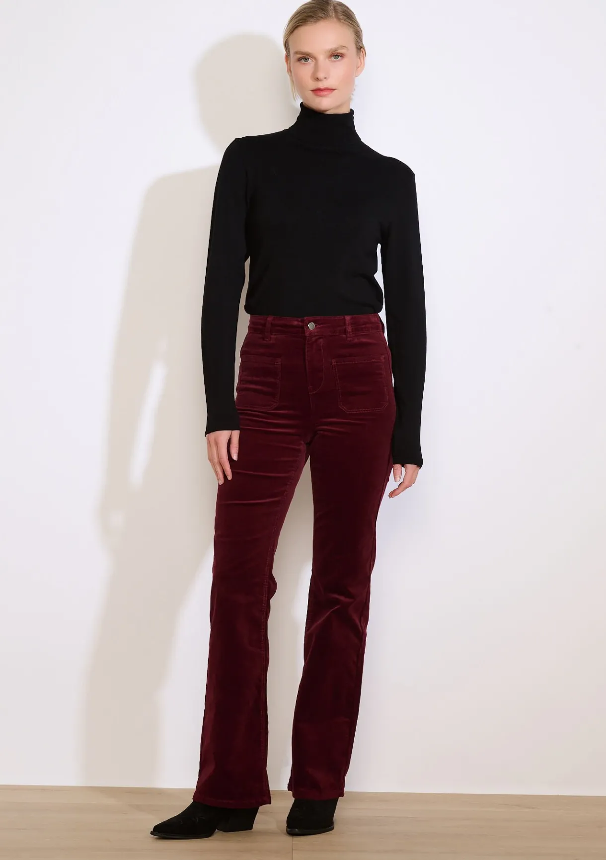 LolaLiza Bootcut ribfluwelen broek met zakken- Broeken