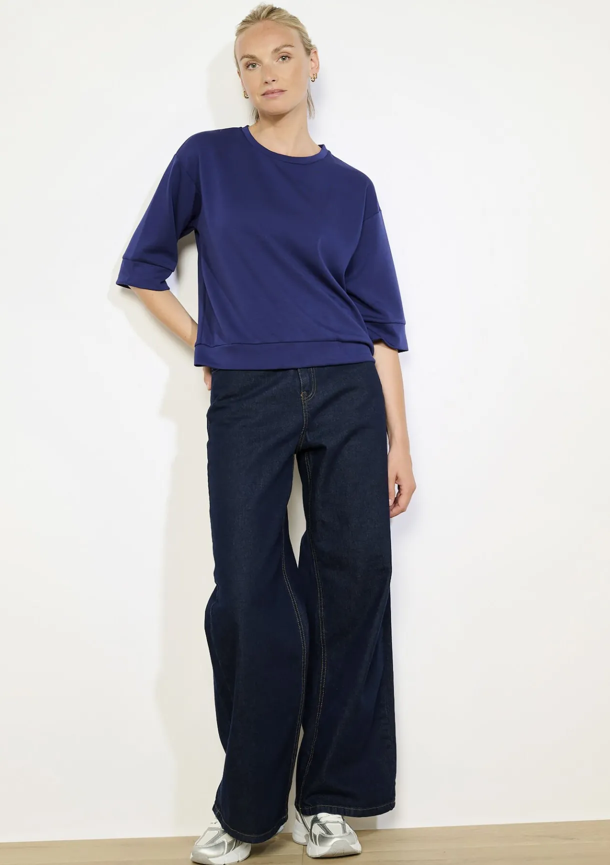 LolaLiza Boxy sweatshirt met korte mouwen- Sweats