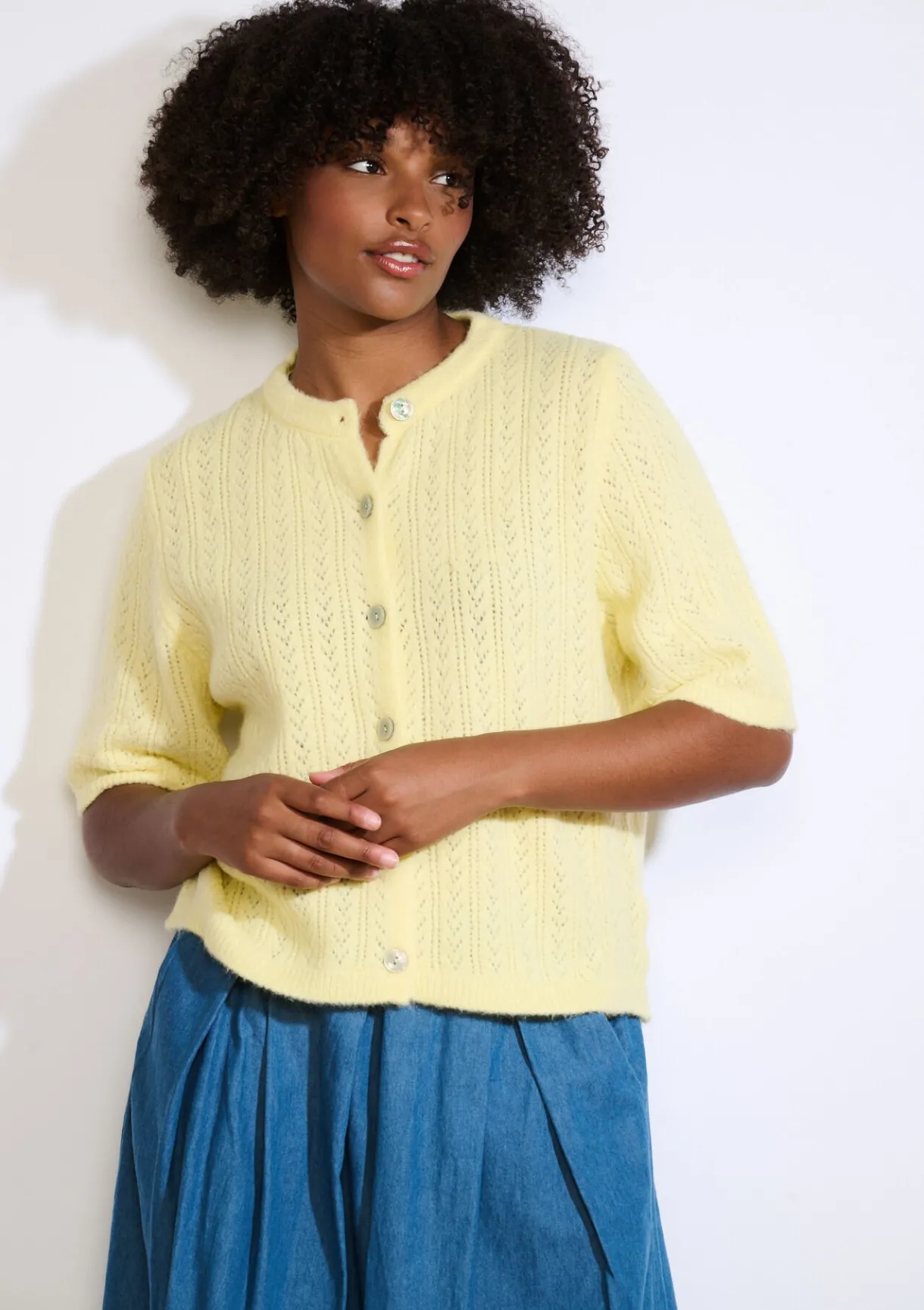 LolaLiza Fijngebreden vestje met kortmouwen- Truien En Cardigans