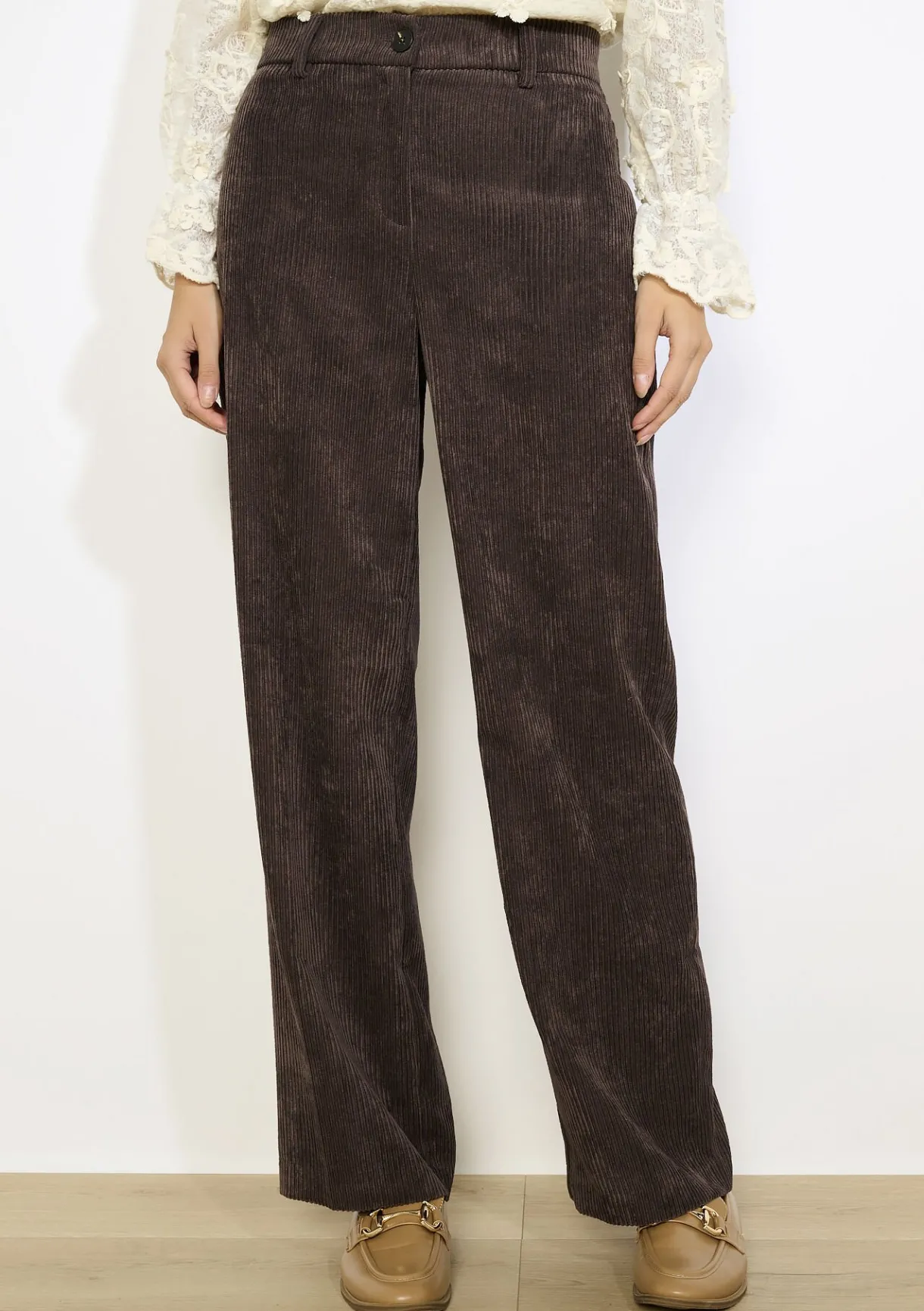 LolaLiza Flared broek in ribfluweel- Broeken