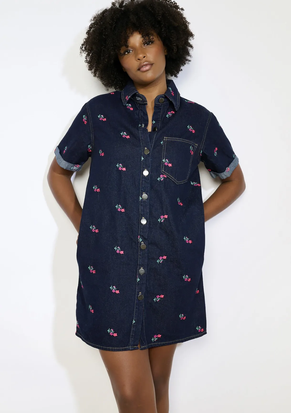 LolaLiza Geborduurde jeansjurk- Jurken