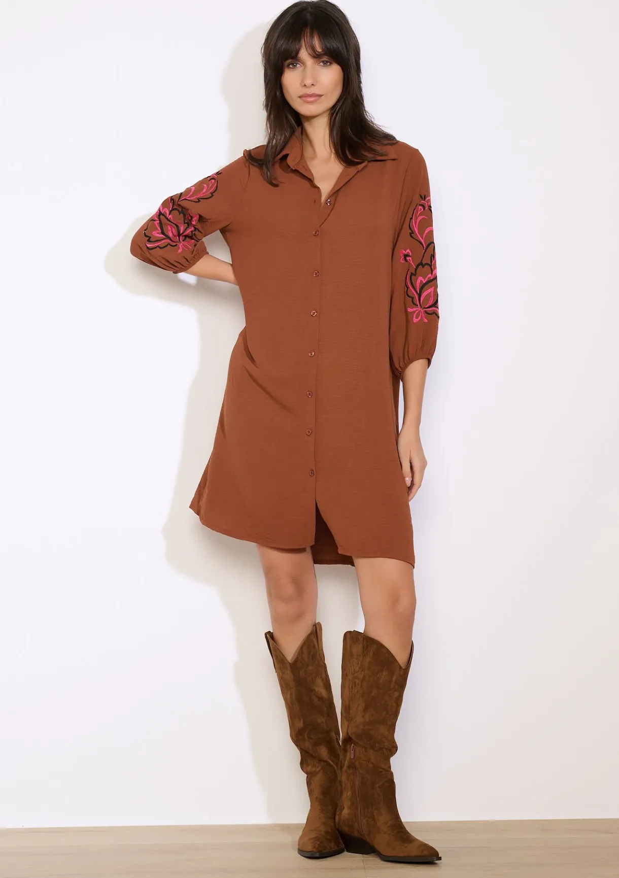 LolaLiza Geborduurde overhemdjurk- Jurken