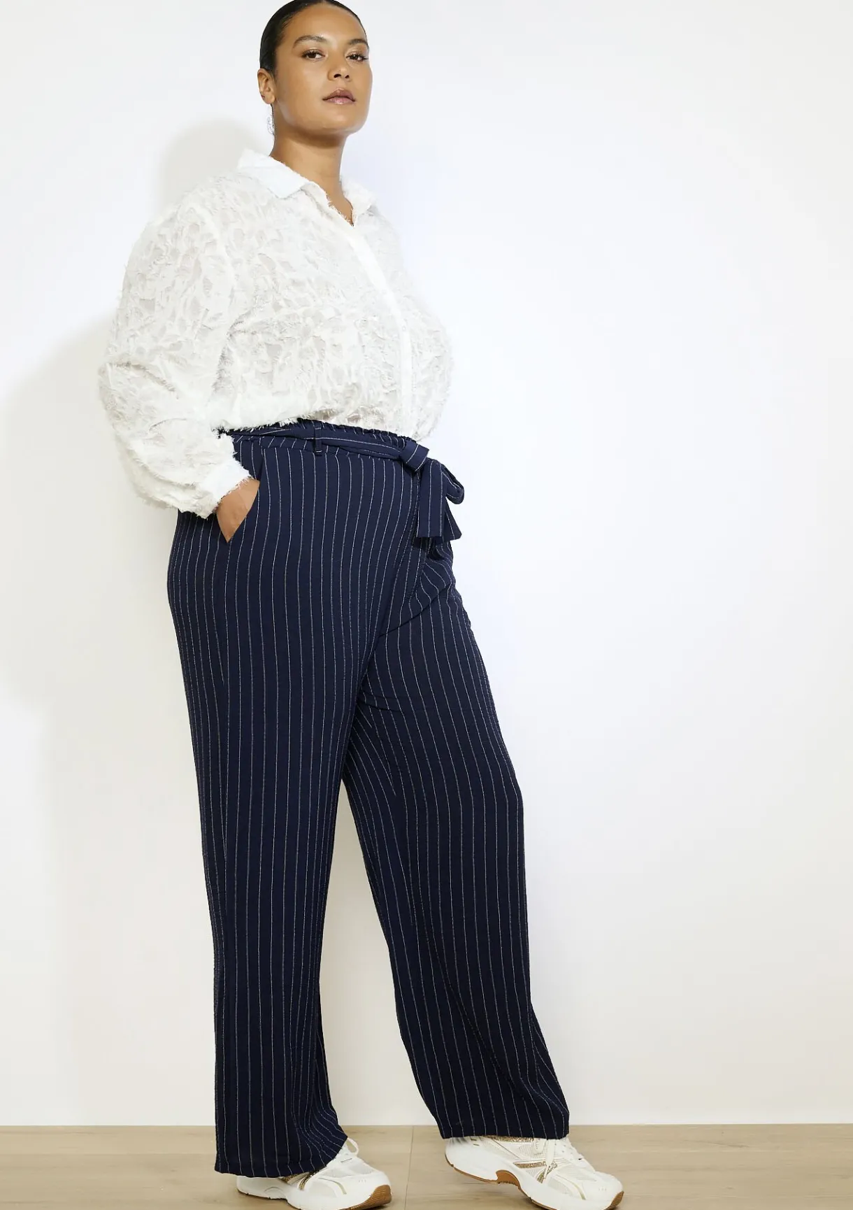 LolaLiza Gestreepte broek met hoge taille- Broeken