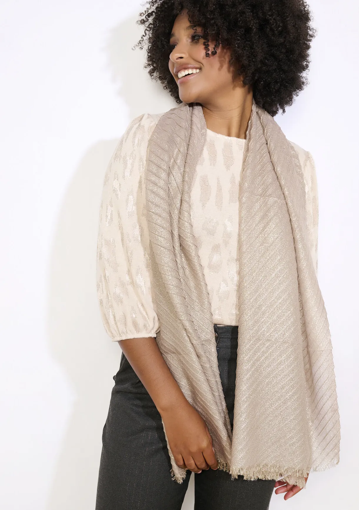 LolaLiza Glanzende geweven sjaal- Accessoires