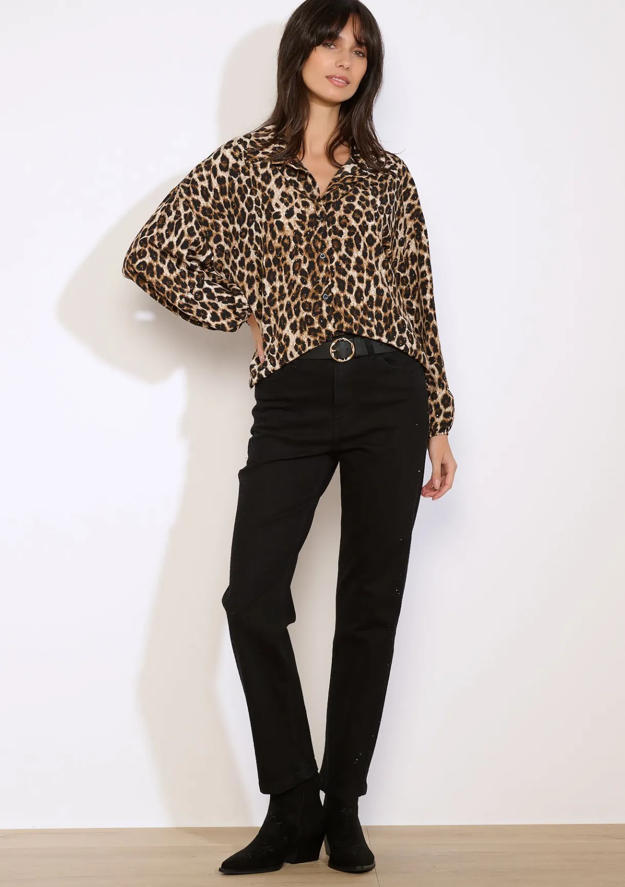 LolaLiza Glanzende leopardblouse- Blouses En Hemden