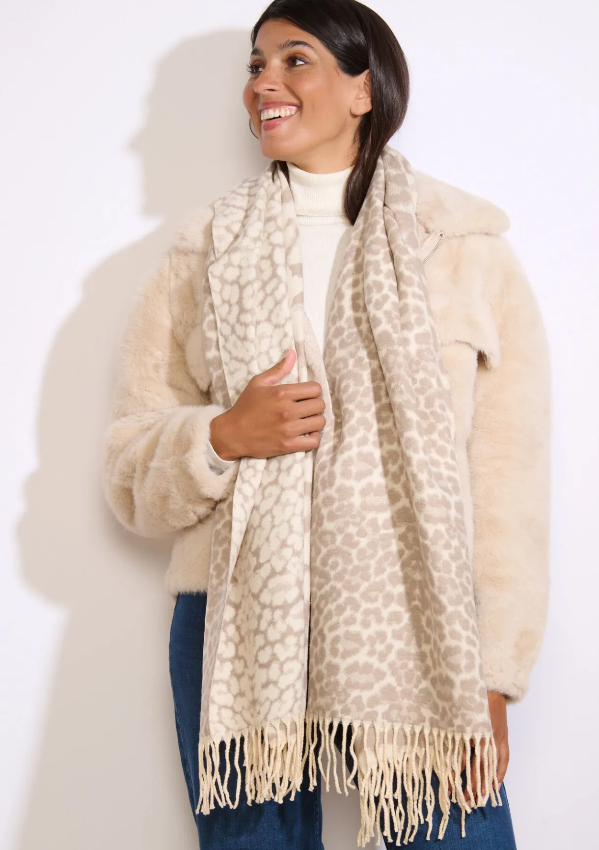 LolaLiza Grote sjaal met franjesprint- Accessoires