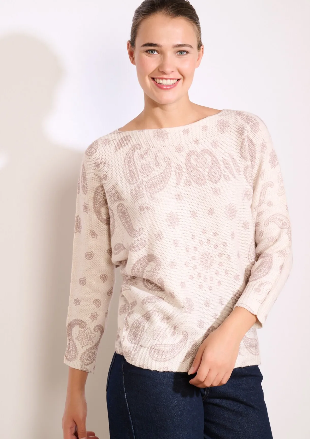 LolaLiza Jacquardtrui met paisley- Truien En Cardigans