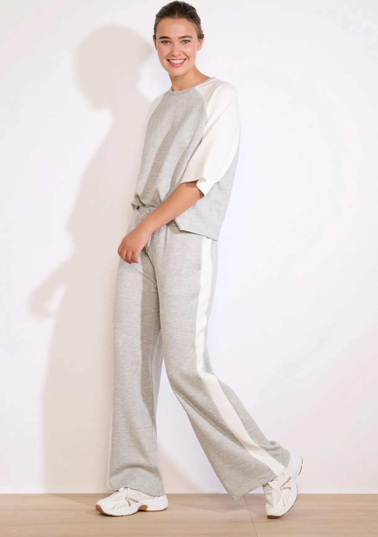 LolaLiza Joggingbroek met contrastbanden- Loungewear|Co-Ord Sets