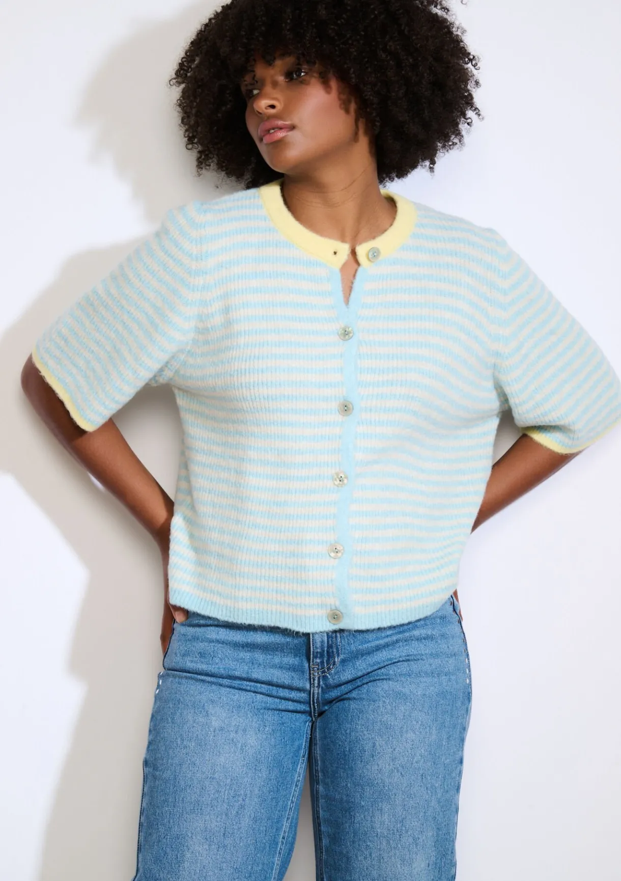 LolaLiza Korte gestreepte vest- Truien En Cardigans