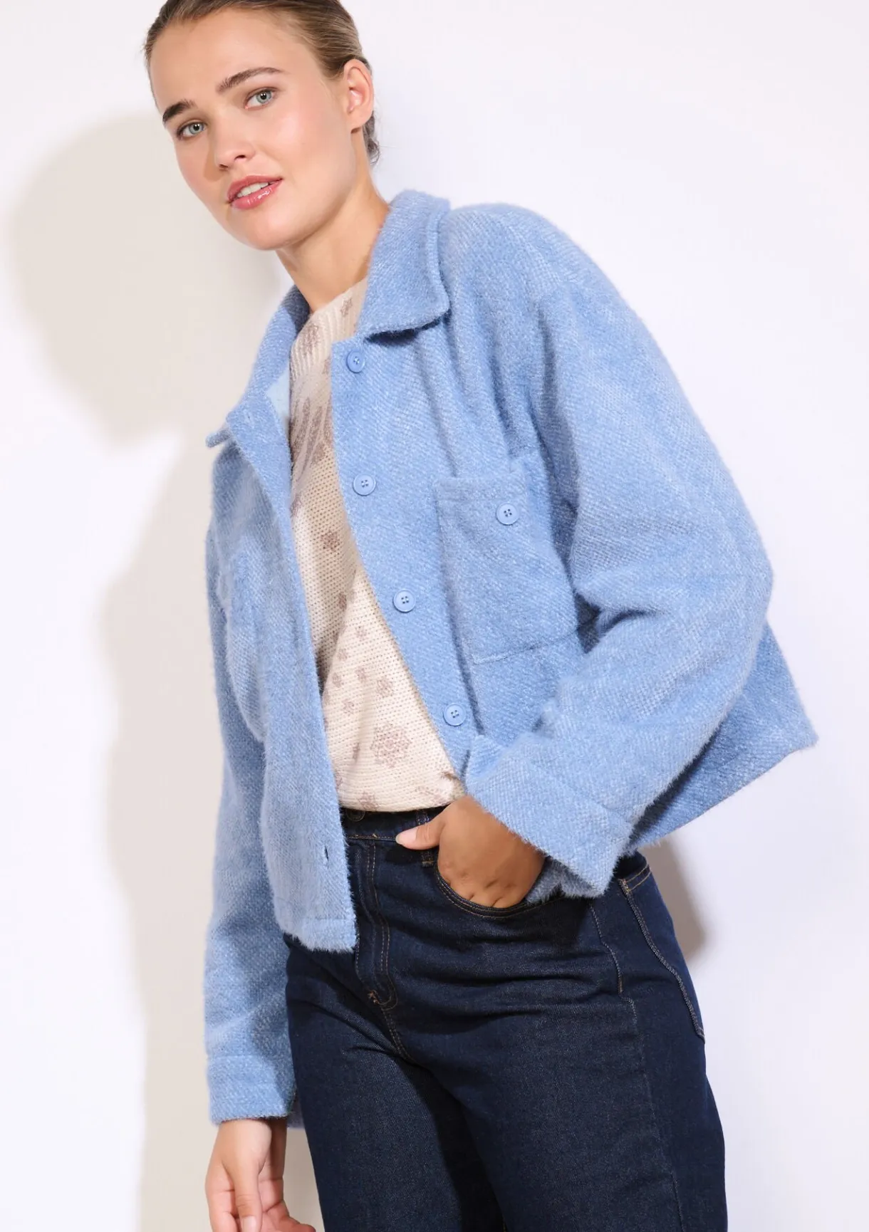 LolaLiza korte jas met textuur- Vesten En Blazers