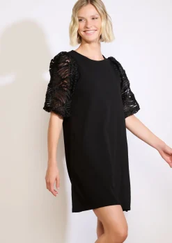 LolaLiza Korte jurk met kantmouwen- Jurken