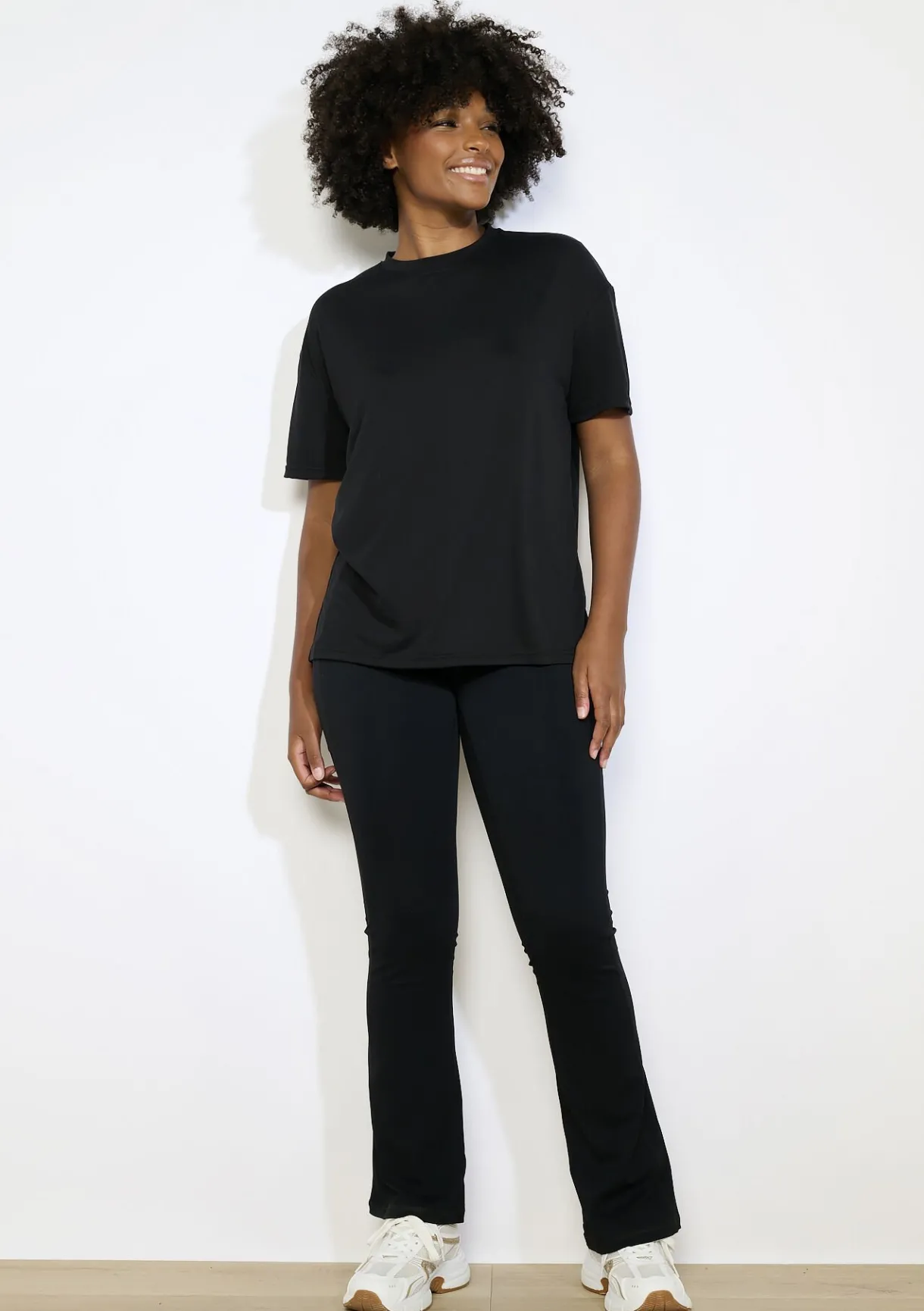 LolaLiza Losvallend sportshirt- Tops En T-Shirts|Loungewear