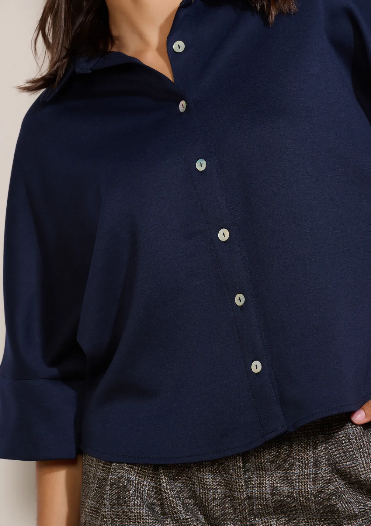 LolaLiza Losvallende polo met knopen- Tops En T-Shirts|Blouses En Hemden