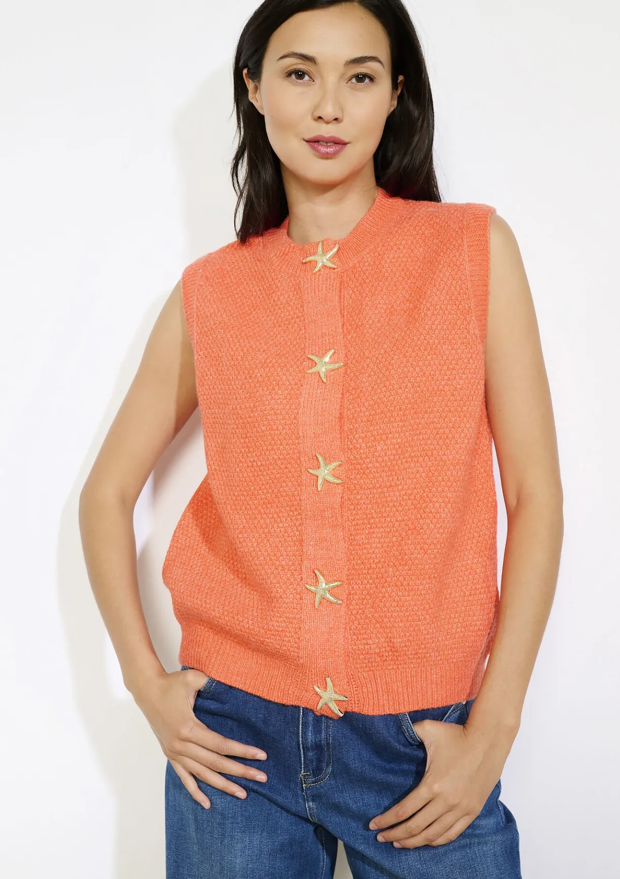 LolaLiza Mouwloos vest met zeesterknopen- Truien En Cardigans