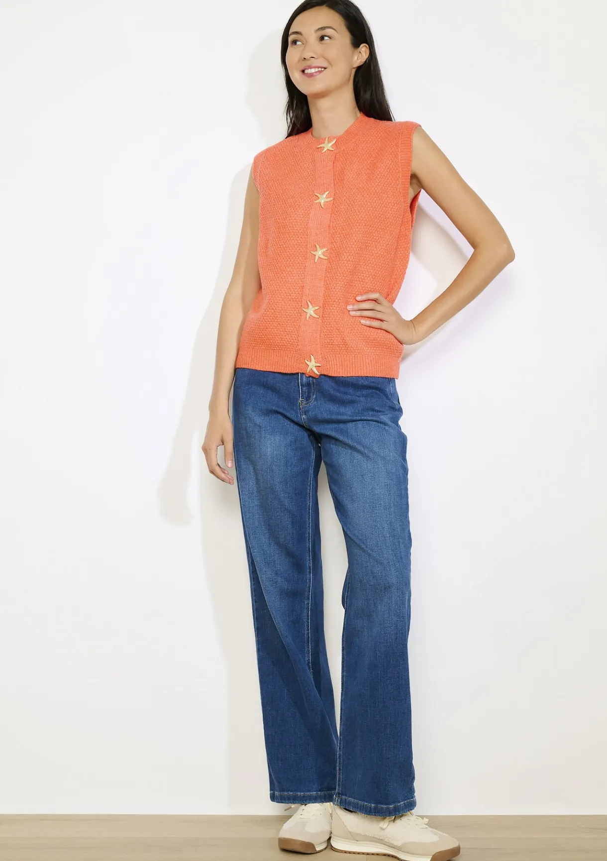 LolaLiza Mouwloos vest met zeesterknopen- Truien En Cardigans