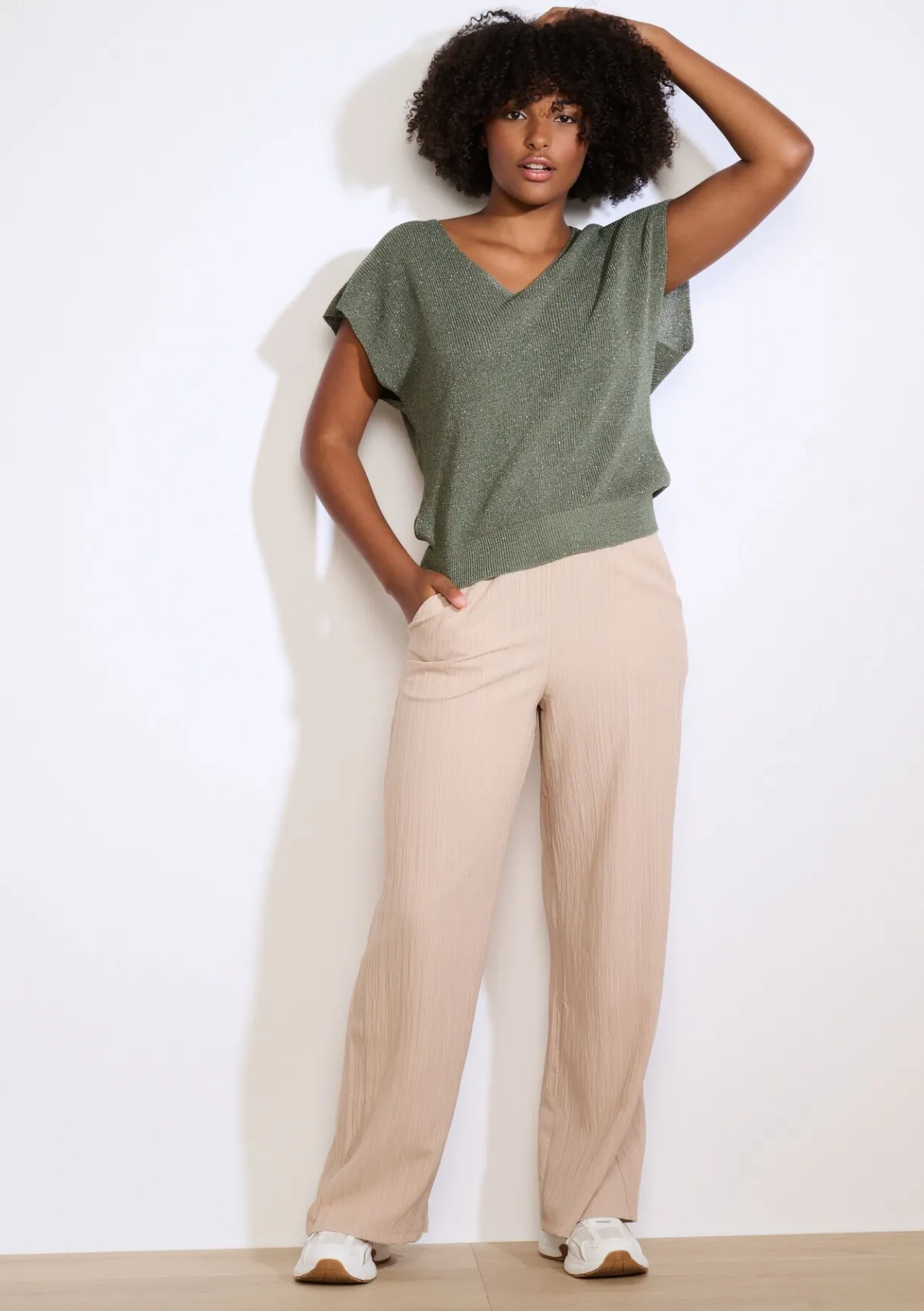 LolaLiza Mouwloze top in fijne knit- Truien En Cardigans