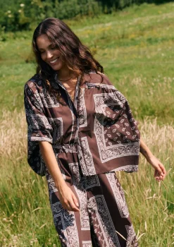 LolaLiza Oversized blouse met bandanaprint- Co-Ord Sets|Blouses En Hemden