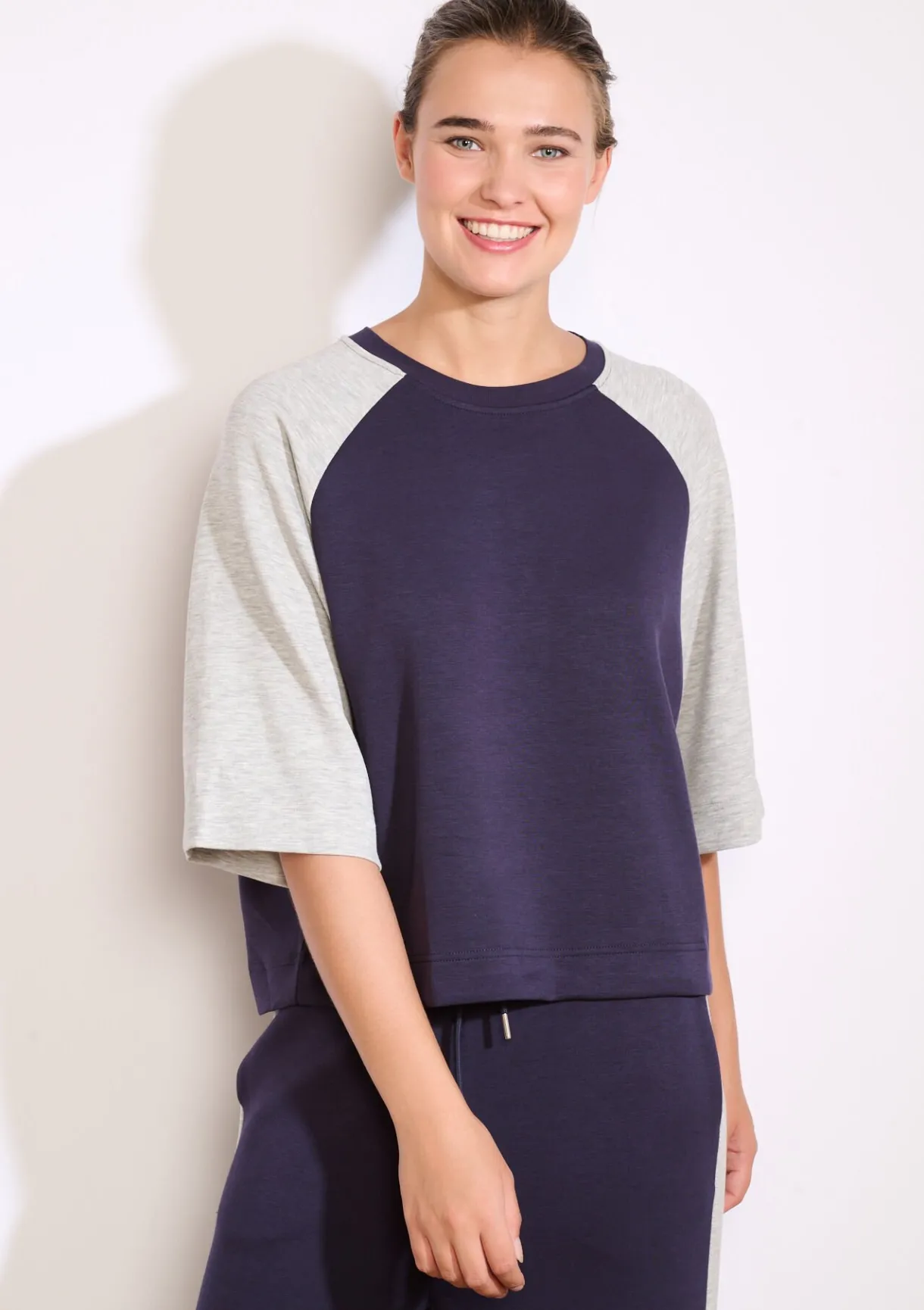 LolaLiza Oversized sweatshirt met contrast- Sweats|Loungewear