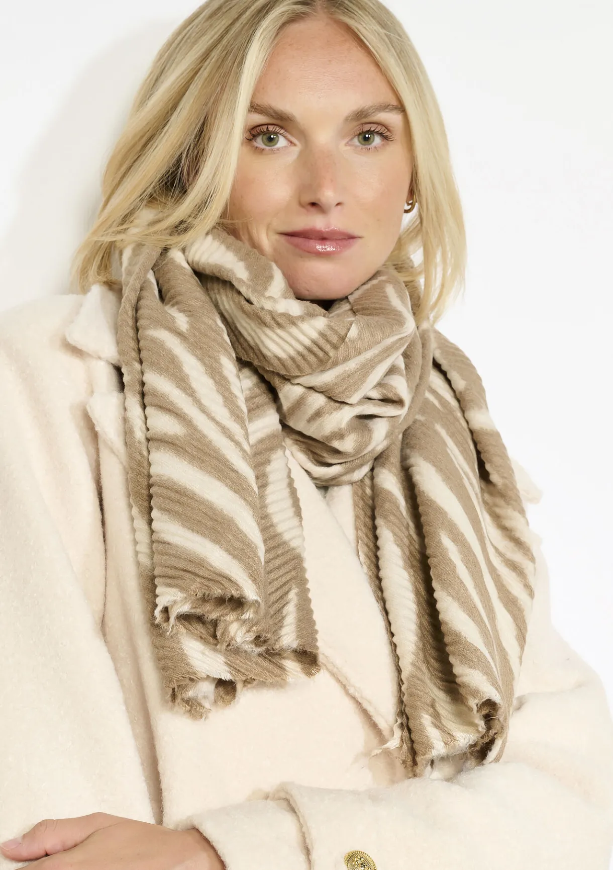 LolaLiza Plissé zebra sjaal- Accessoires