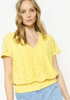 LolaLiza Romantische broderie t-shirt- Tops En T-Shirts