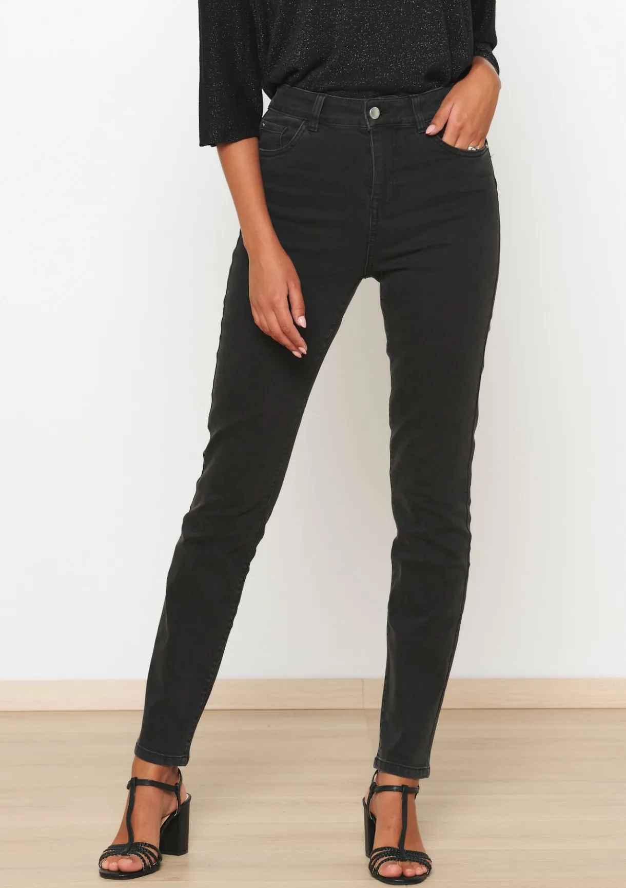 LolaLiza Slim fit jeans- Jeans