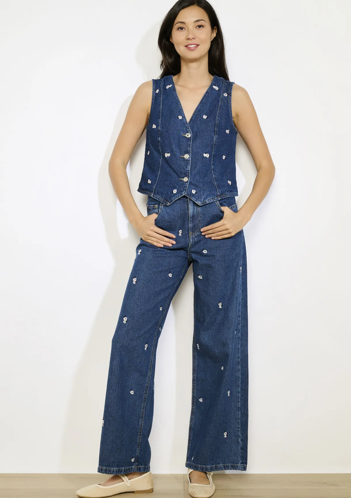 LolaLiza Spijker gilet met bloemen- Vesten En Blazers|Co-Ord Sets