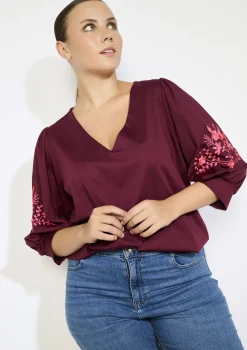 LolaLiza Top met borduursels op de mouwen- Tops En T-Shirts