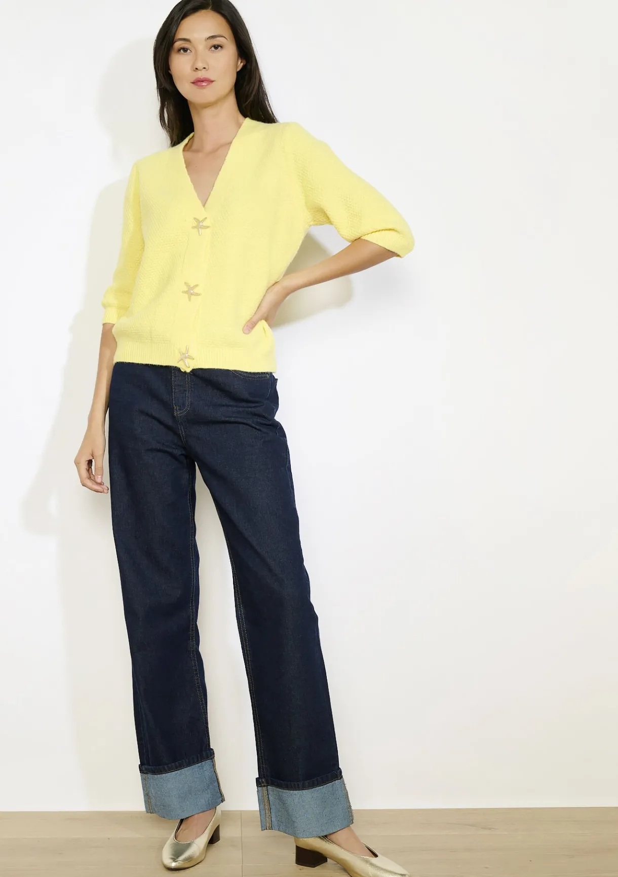 LolaLiza Vest met korte mouwen en V-hals- Truien En Cardigans