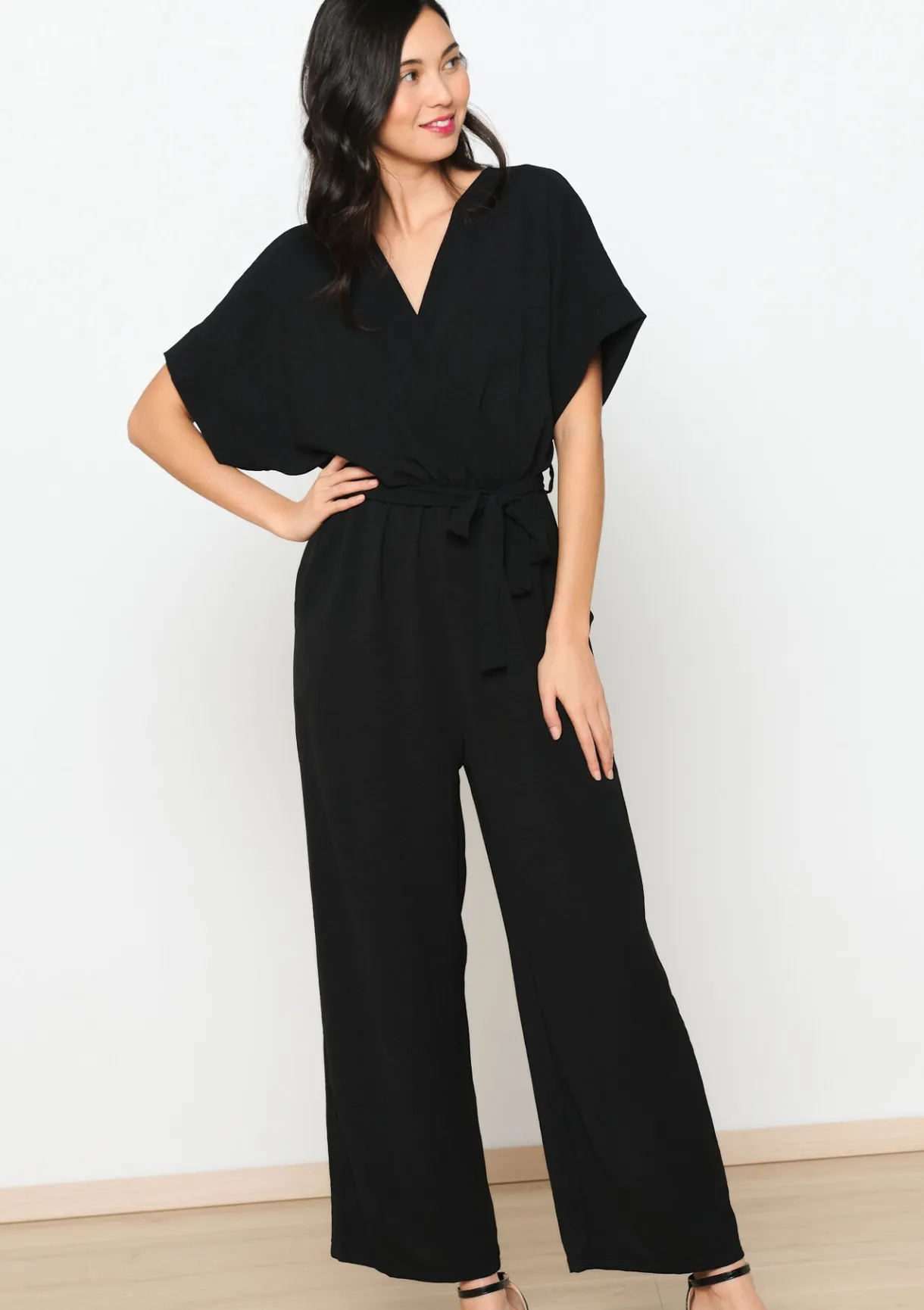 LolaLiza Vloeiende jumpsuit met ceintuur- Jumpsuits