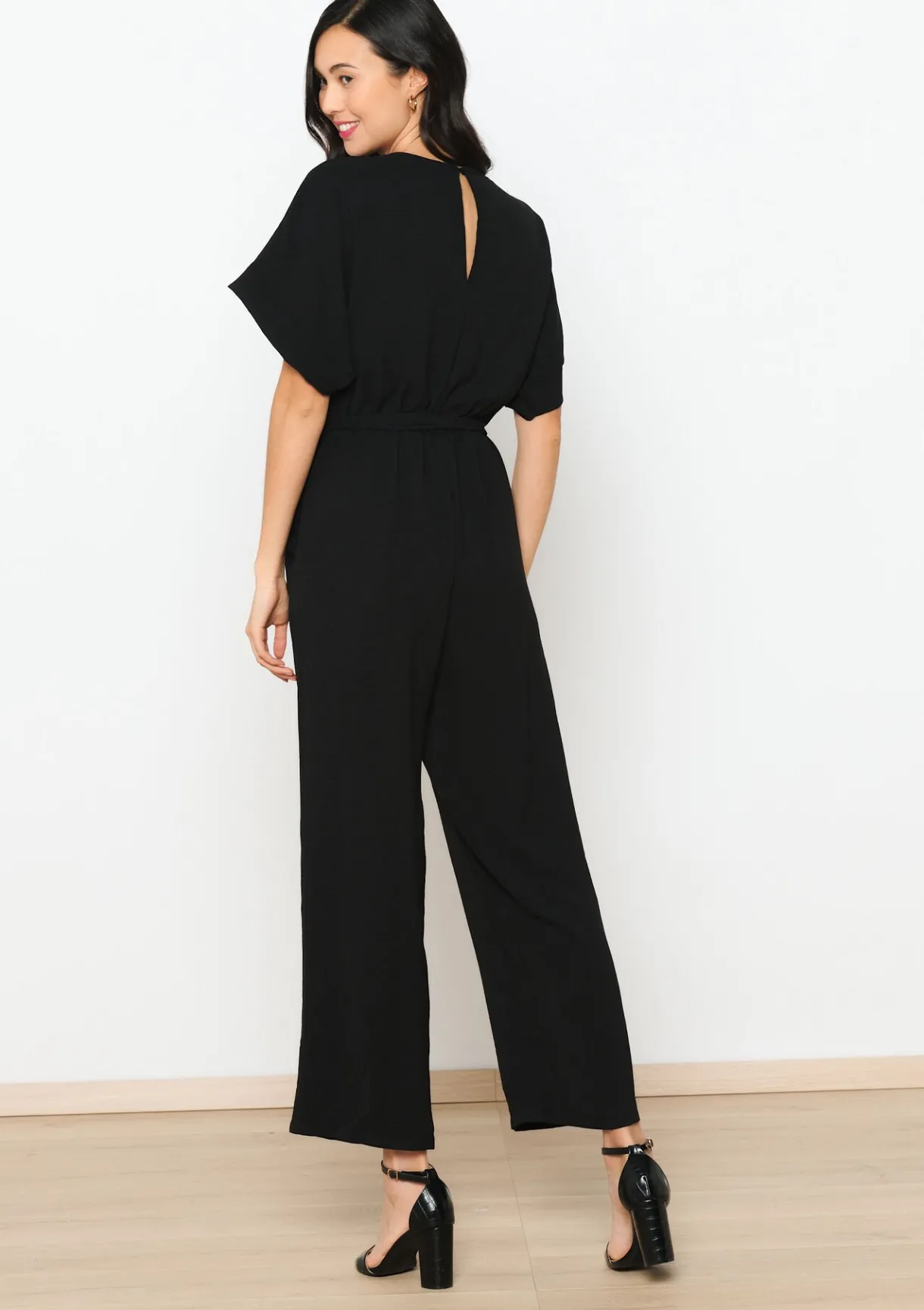 LolaLiza Vloeiende jumpsuit met ceintuur- Jumpsuits