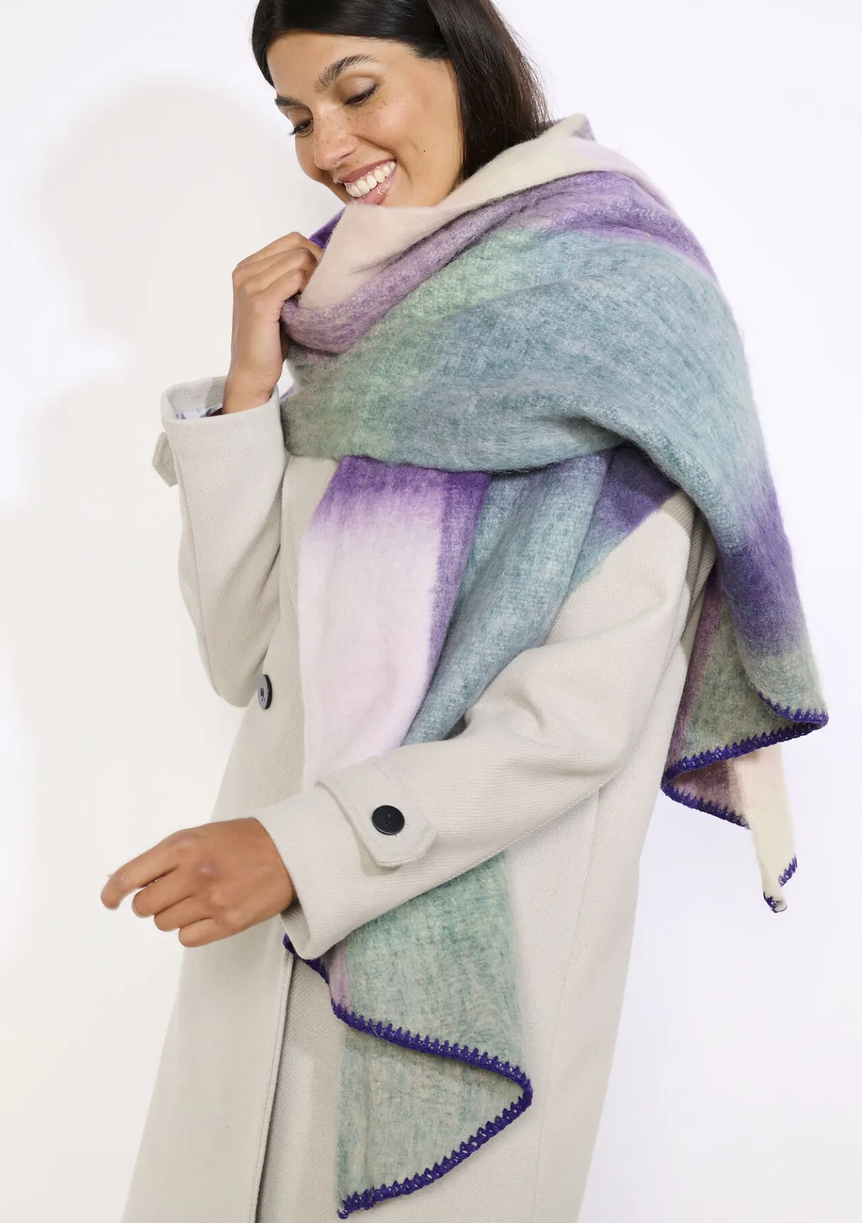 LolaLiza Zachte geruite sjaal- Accessoires