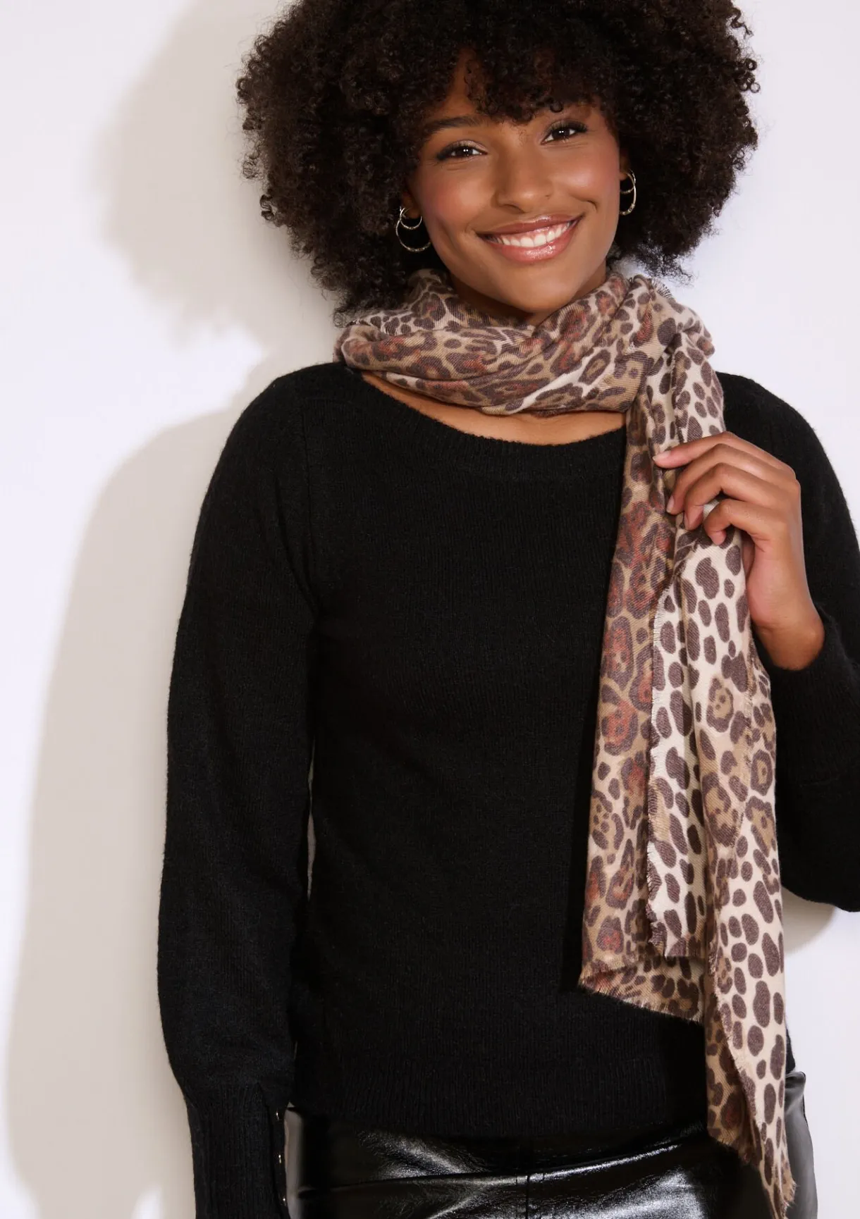 LolaLiza Zachte leopard sjaal- Accessoires